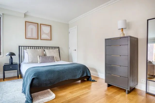 141 East 33rd Street