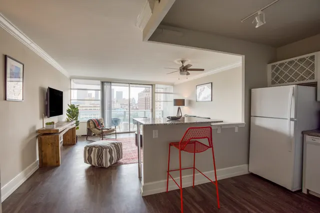 800 4th Street