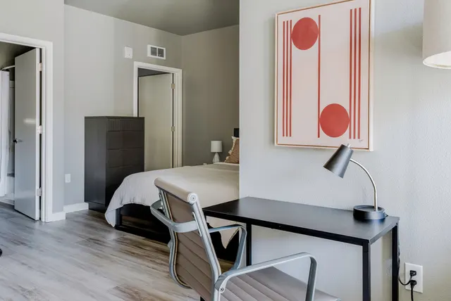 Valley Street 2323