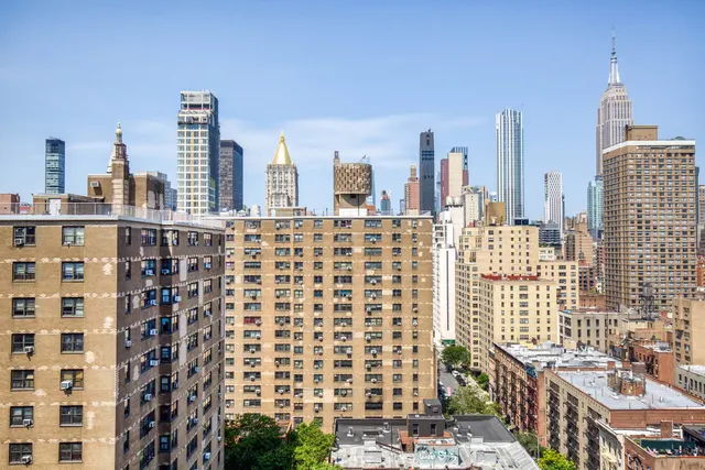 2nd Avenue 484
