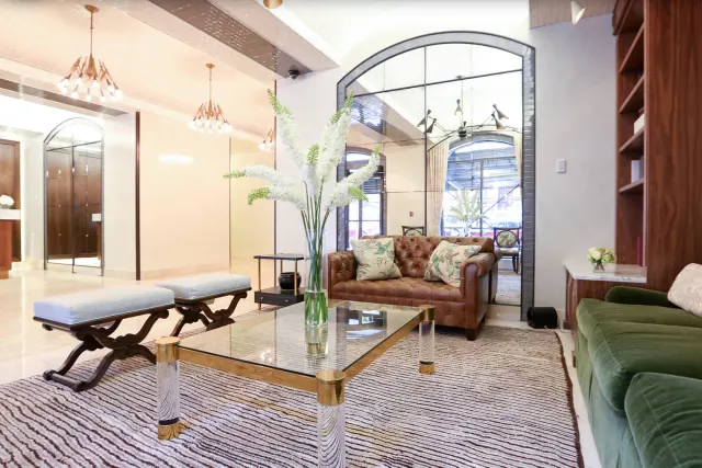 200 East 82nd Street
