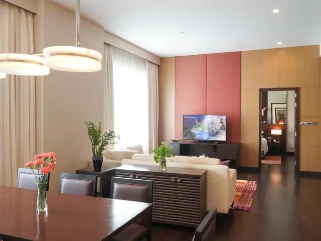 Soi Sukhumvit 24 em Bangkok, Tailândia
