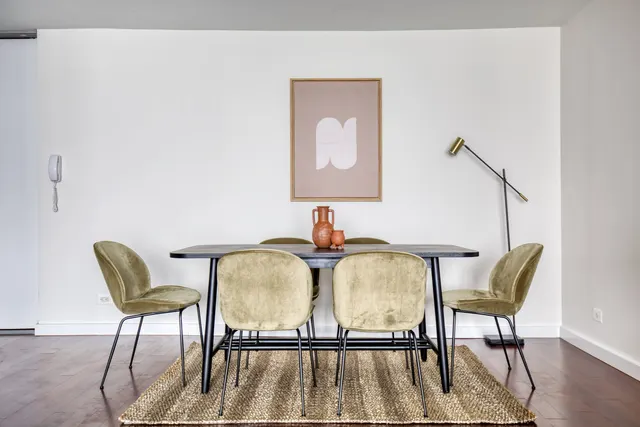 East 34th Street 401