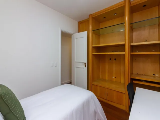 Rua General Artigas 114 / 501