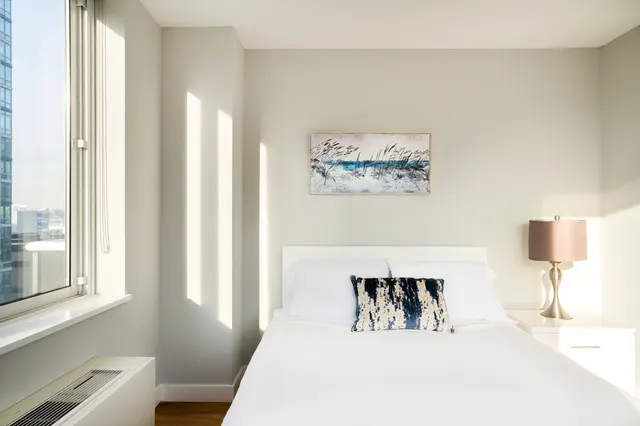 560 West 43rd Street