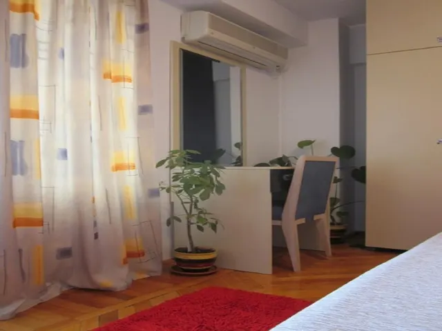 142-148 Victoriei Avenue 148