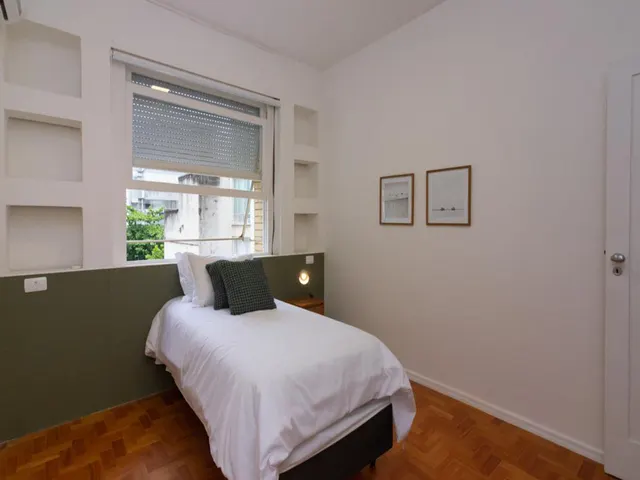 Rua João Líra 129