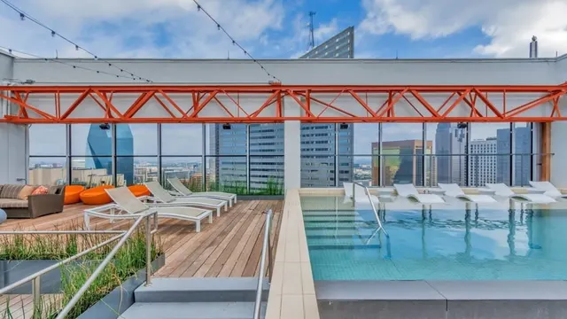 1555 Elm St #1803