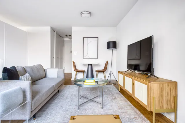 Columbus Avenue 730