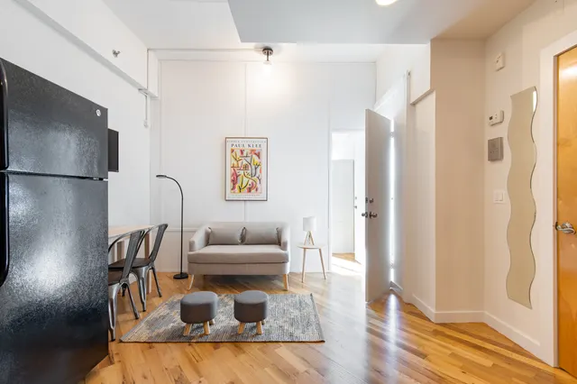 41st Avenue 29