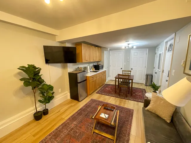 24 Warwick Road