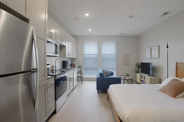 Foster St 3922