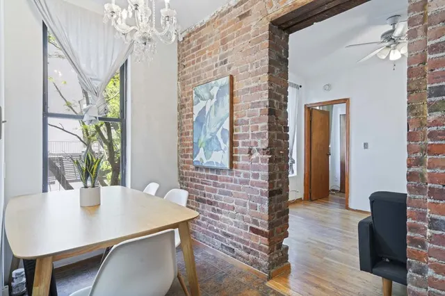 East 69th Street 402