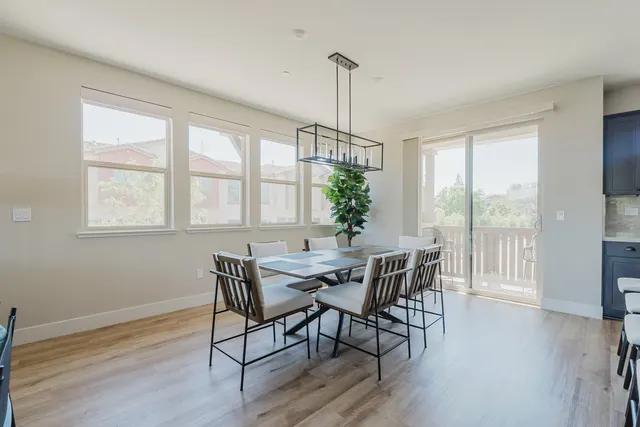 Magnolia Terrace 922