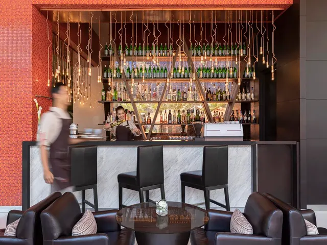 90 Sukhumvit Soi 24, Klongton