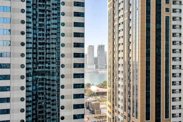 Marina Pinnacle - Dubai - United Arab Em