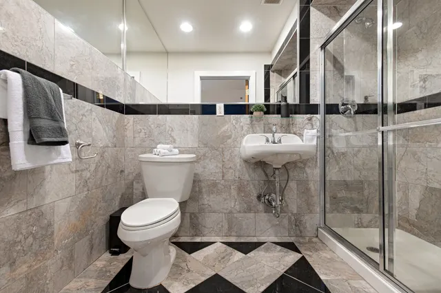 41st Avenue 29
