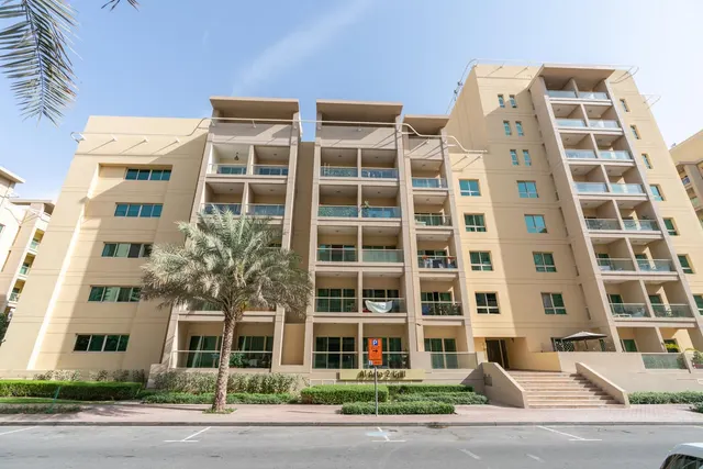 Al Nakheel 4 - Street 7 - The Greens - D