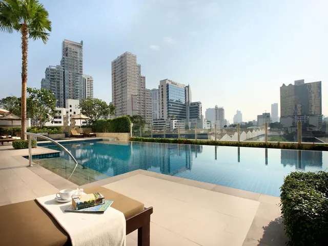 90 Sukhumvit Soi 24, Klongton