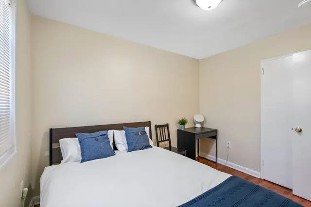 606 S Fayette St