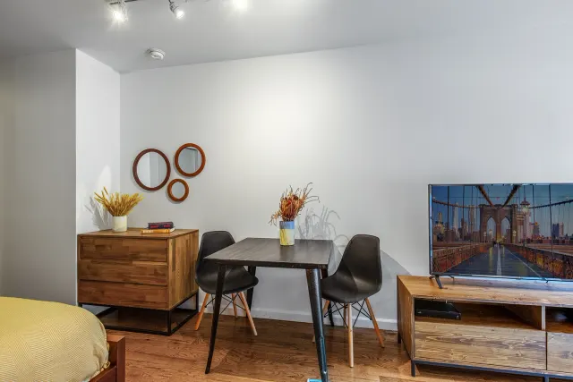 220 West 14th Street