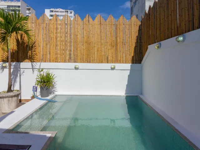 Rua Farme de Amoedo 116