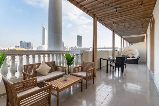 Plaza Residences - Dubai - United Arab E