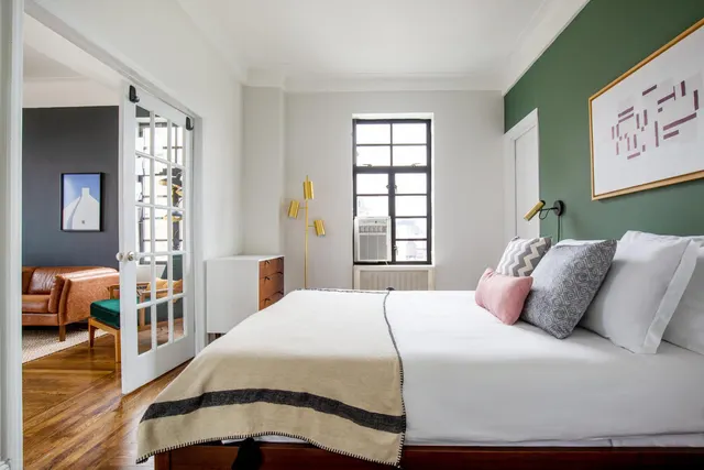 Sheridan Square 10