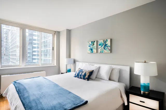 560 West 43rd Street
