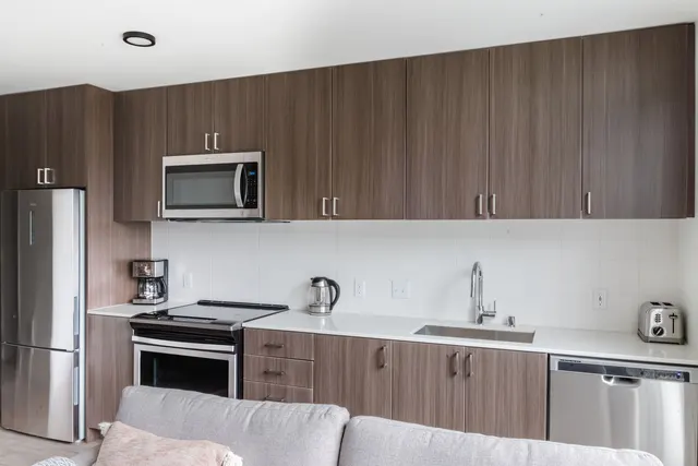 23rd Avenue 1122