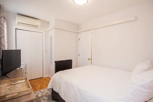 1004 Tremont Street