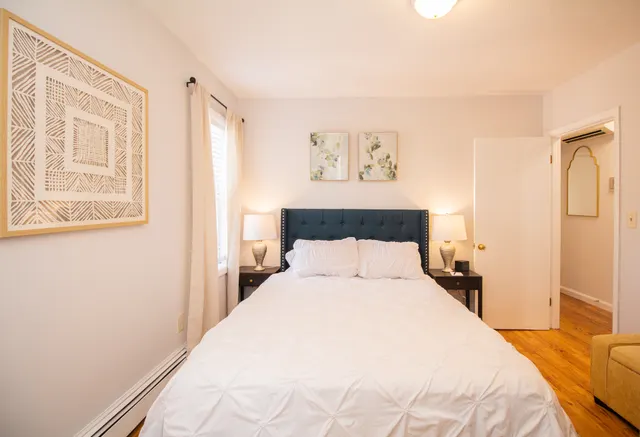 1004 Tremont Street