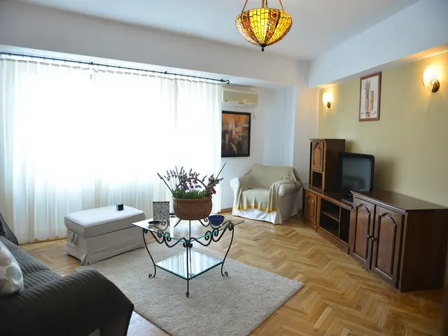 83 Victoriei Avenue 83 em Bucharest, Romênia