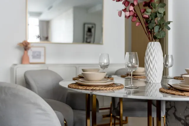Paramount Tower Hotel & Residences - Dub