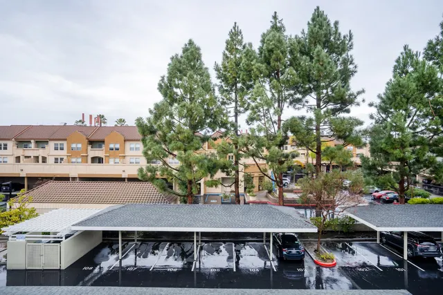 Flora Vista Avenue 3604