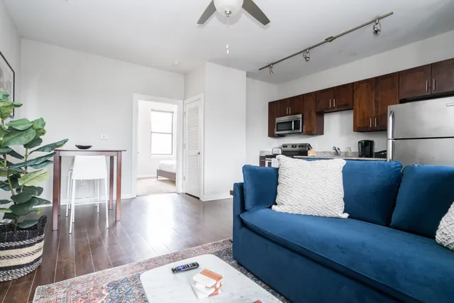 18th Ave S 1016