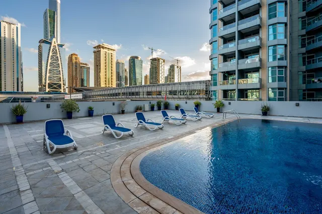 Cascades tower - Dubai - United Arab Emi