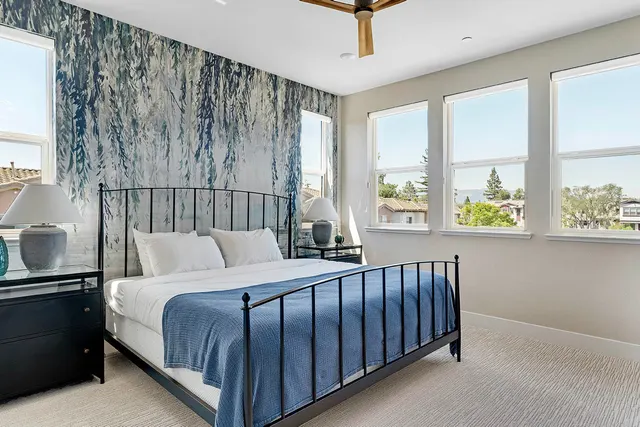 Magnolia Terrace 922