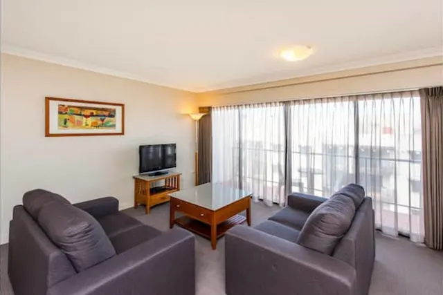 112 Mounts Bay Road in Perth, Australia