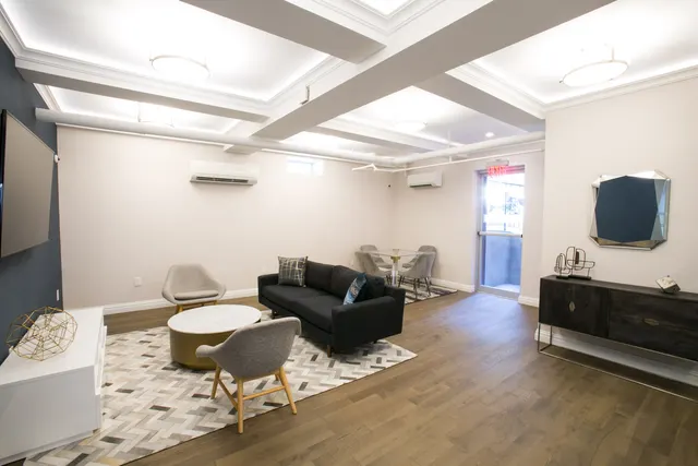 West 18th Street 364