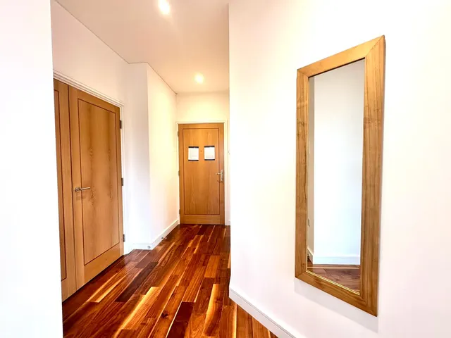 1 bedroom apartment · sleeps 1 · 1 bath