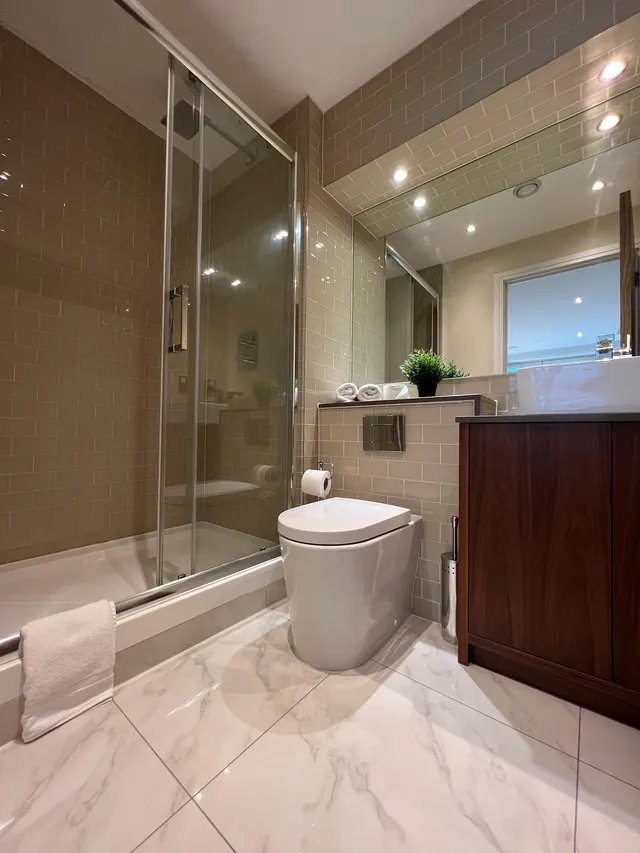2 bedroom apartment · sleeps 1 · 2 bath