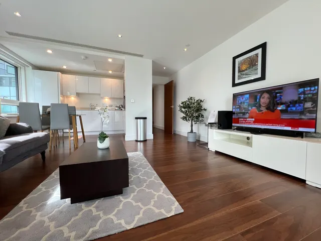2 bedroom apartment · sleeps 1 · 2 bath