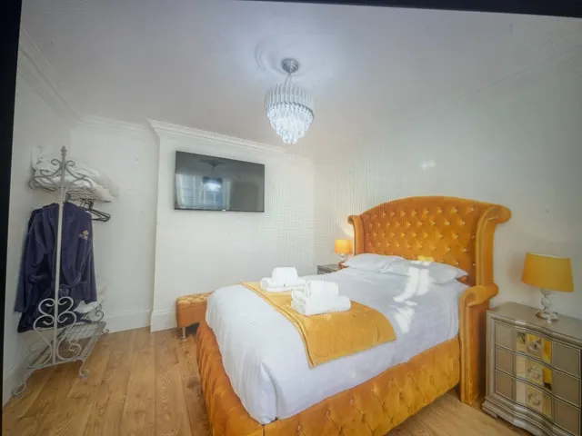 Ridley House Apartments