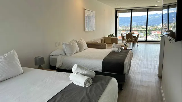 BEE SUITES ESCALANTE