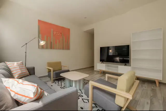 3 bedroom apartment · sleeps 1 (2)