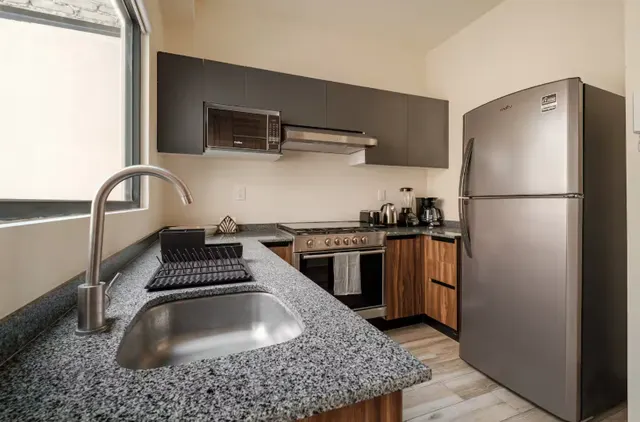 3 bedroom apartment · sleeps 1 (2)