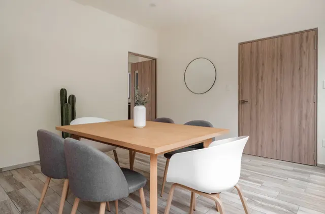 3 bedroom apartment · sleeps 1 (2)