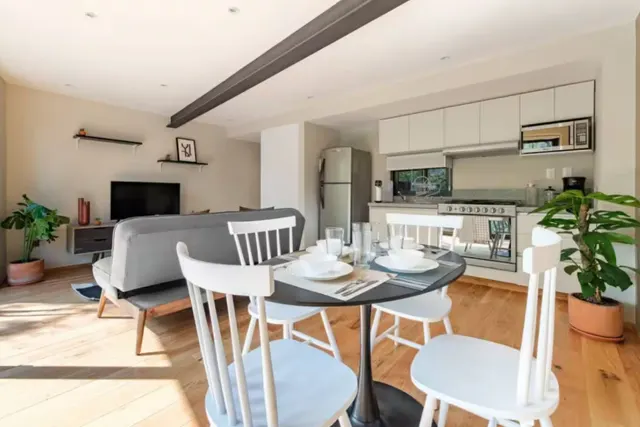 2 bedroom apartment · sleeps 1