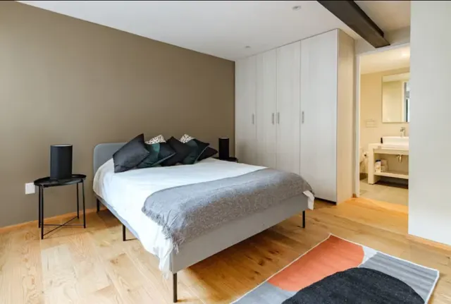 2 bedroom apartment · sleeps 1
